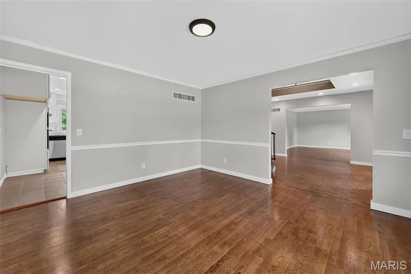 231 Renaldo Drive, Chesterfield, MO 63017 — listing photo 14 of 51