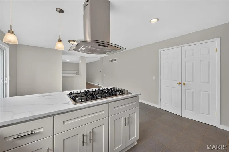 231 Renaldo Drive, Chesterfield, MO 63017 — listing photo 19 of 51