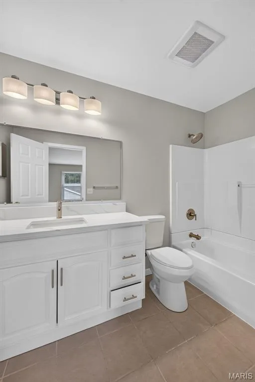 Master bathroom. — 231 Renaldo Drive, Chesterfield, MO 63017