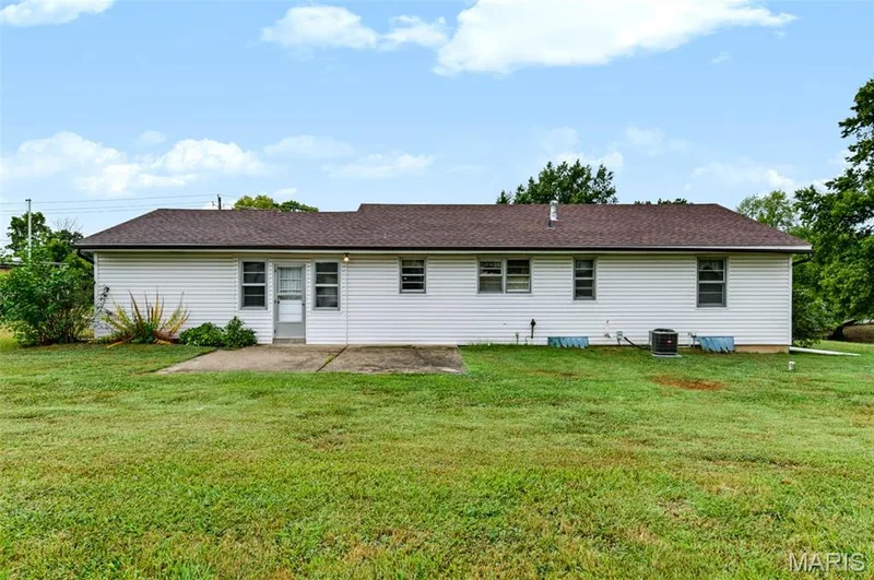 219 Mexico Road, Wentzville, MO 63385 — listing photo 40 of 44