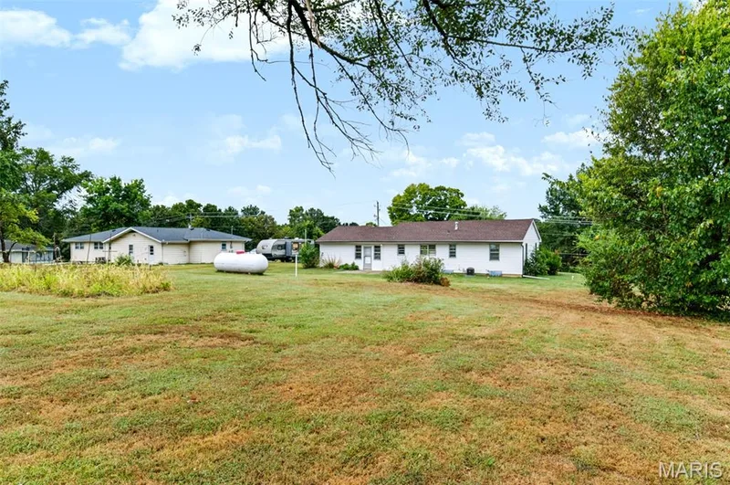 219 Mexico Road, Wentzville, MO 63385 — listing photo 33 of 44
