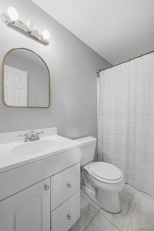 Full Bath in Finished Lower Level — 3248 Meadow Trail Drive #75, St Peters, MO 63376
