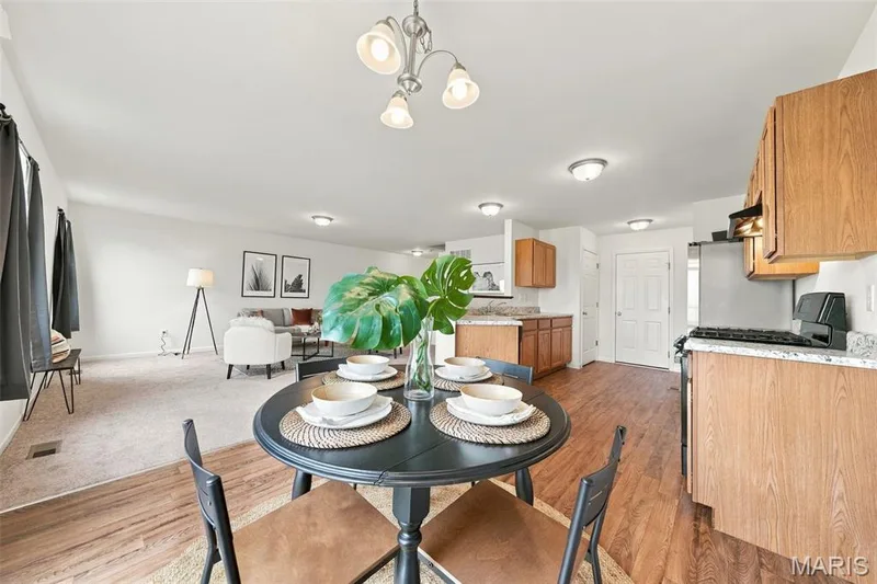 Open floor — 104 Baycrest Court, St Charles, MO 63301