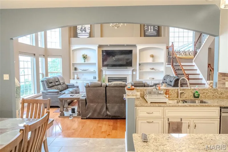 979 Bentley Park Circle, O'Fallon, MO 63368 — listing photo 9 of 53