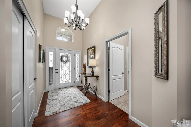 256 Mason Glen Drive, Lake St. Louis, MO 63367 — listing photo 2 of 37