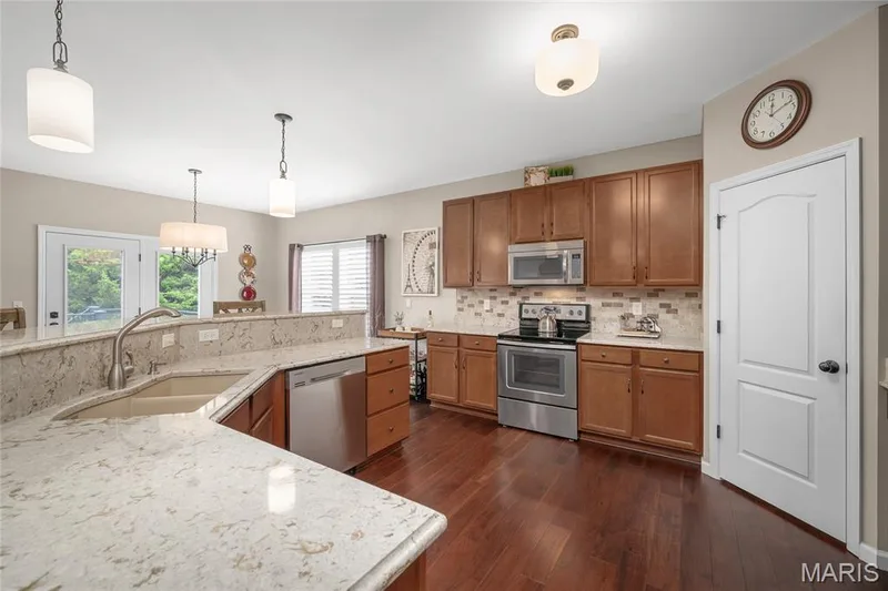256 Mason Glen Drive, Lake St. Louis, MO 63367 — listing photo 15 of 37