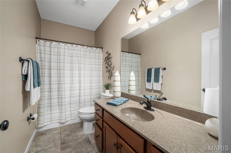 256 Mason Glen Drive, Lake St. Louis, MO 63367 — listing photo 26 of 37