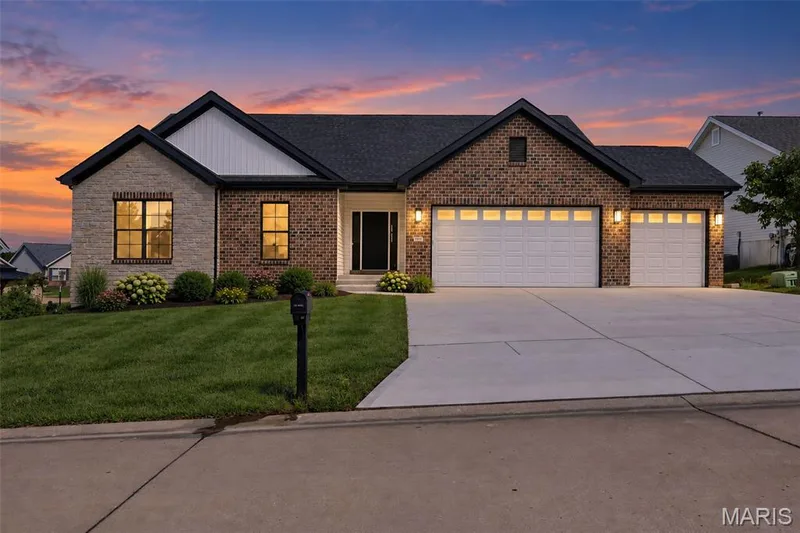 703 Vista Springs Court, Wentzville, MO 63385 — listing photo 24 of 84