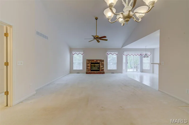 2107 McGregor Circle, O'Fallon, MO 63368 — listing photo 14 of 39