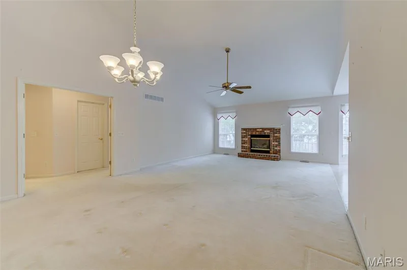 2107 McGregor Circle, O'Fallon, MO 63368 — listing photo 15 of 39