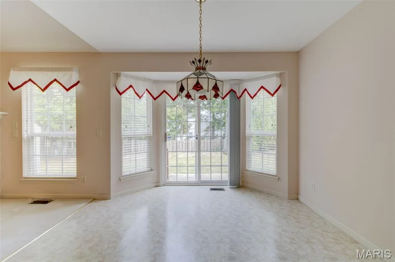 2107 McGregor Circle, O'Fallon, MO 63368 — listing photo 20 of 39