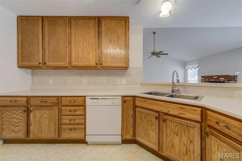 2107 McGregor Circle, O'Fallon, MO 63368 — listing photo 24 of 39