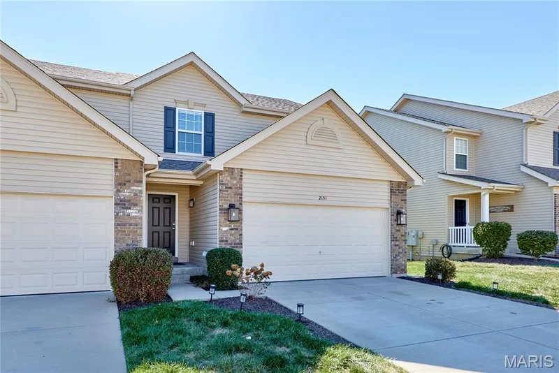 2151 Orchid Blossom Court, St Peters, MO 63376 — listing photo 2 of 45