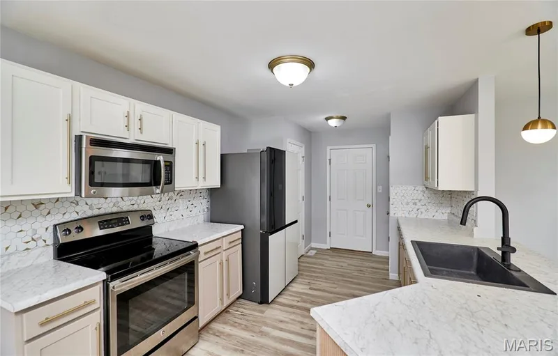 2151 Orchid Blossom Court, St Peters, MO 63376 — listing photo 11 of 45