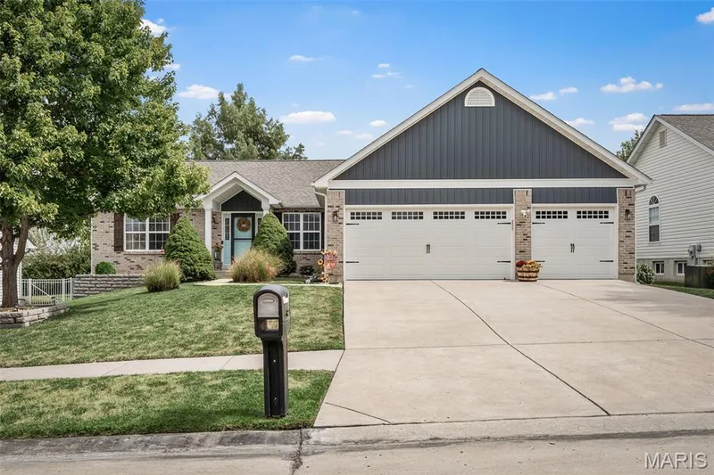 156 Old Williamsburg Parkway, Wentzville, MO 63385 — listing photo 53 of 56