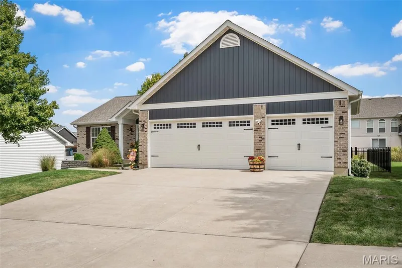 156 Old Williamsburg Parkway, Wentzville, MO 63385 — listing photo 54 of 56