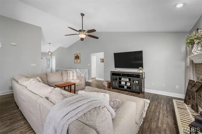 156 Old Williamsburg Parkway, Wentzville, MO 63385 — listing photo 8 of 56