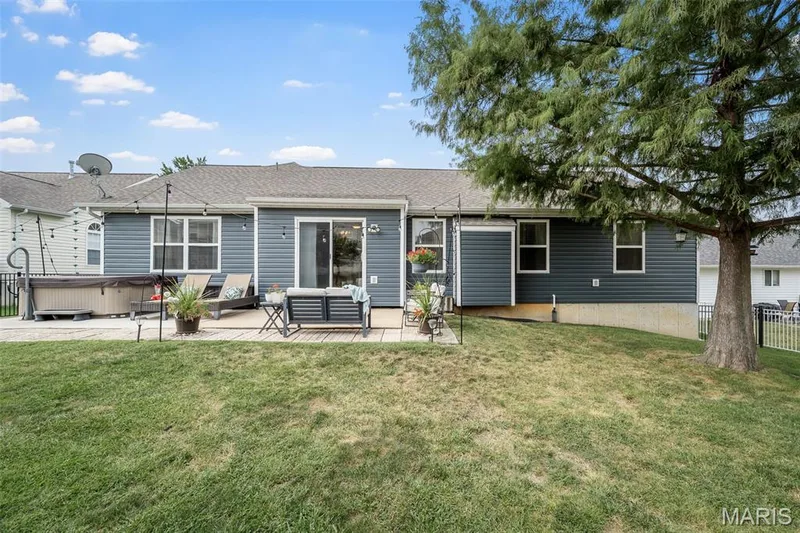 156 Old Williamsburg Parkway, Wentzville, MO 63385 — listing photo 47 of 56