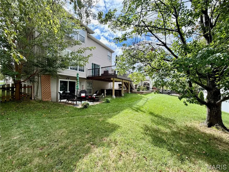 5872 Wellington Farm Drive, St Charles, MO 63304 — listing photo 3 of 3
