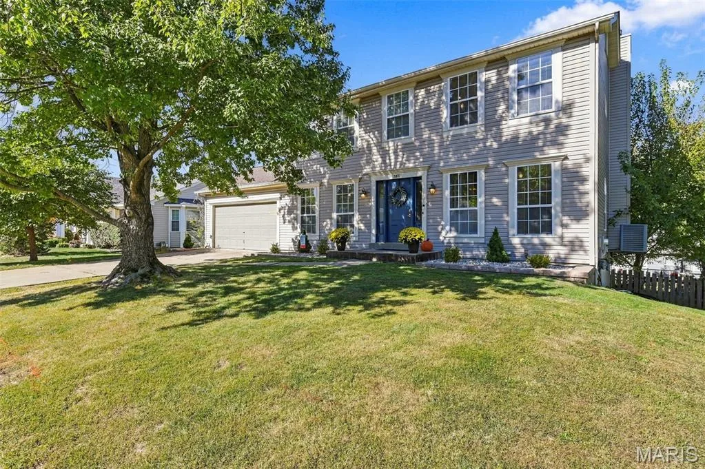Spacious 2-story with finished walkout LL; New front door, new windows, fresh landscaping — 5872 Wellington Farm Drive, St Charles, MO 63304