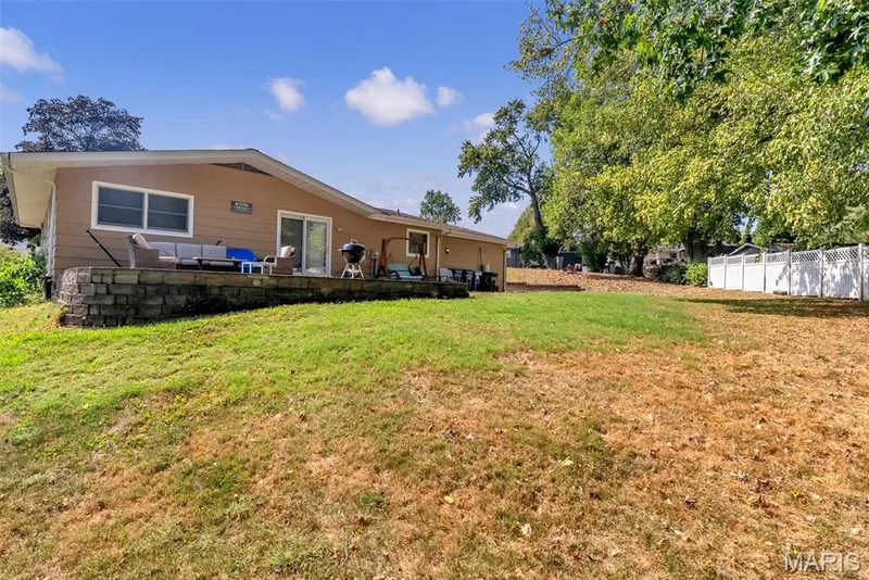 6 Cambridge Court, St Charles, MO 63301 — listing photo 10 of 15