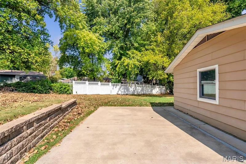 6 Cambridge Court, St Charles, MO 63301 — listing photo 11 of 15