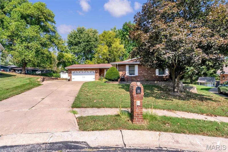 6 Cambridge Court, St Charles, MO 63301 — listing photo 12 of 15