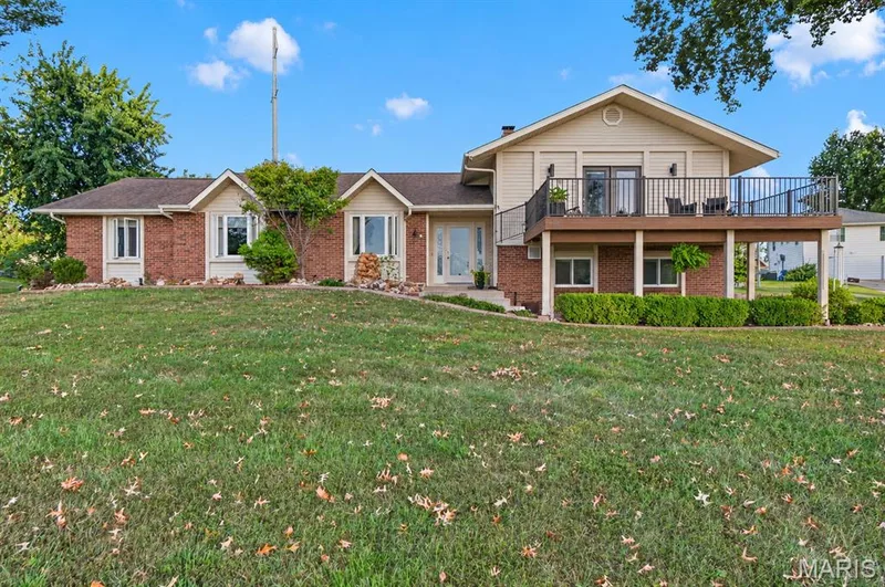 12 Guyenne Drive, Lake St. Louis, MO 63367 — listing photo 2 of 65