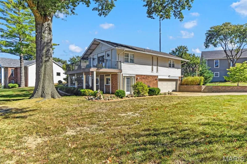 12 Guyenne Drive, Lake St. Louis, MO 63367 — listing photo 40 of 65