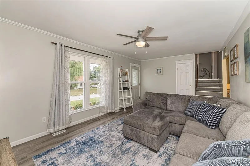 615 Country Lake Drive, St Peters, MO 63376 — listing photo 7 of 36