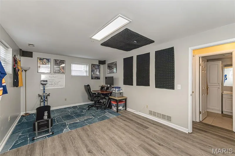 615 Country Lake Drive, St Peters, MO 63376 — listing photo 23 of 36