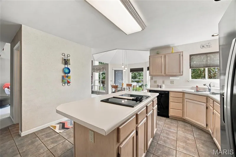 4 Crooked Stick Court, O'Fallon, MO 63366 — listing photo 5 of 43