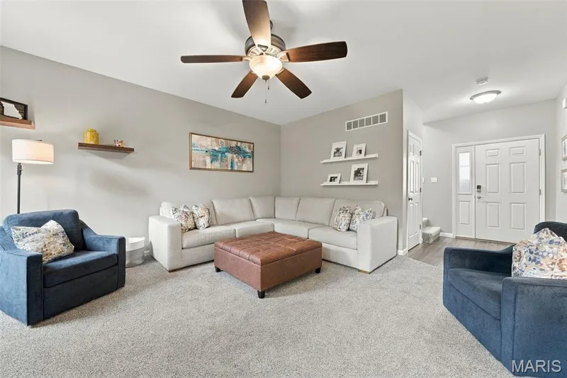 1680 Coupru Court, St Peters, MO 63376 — listing photo 4 of 28