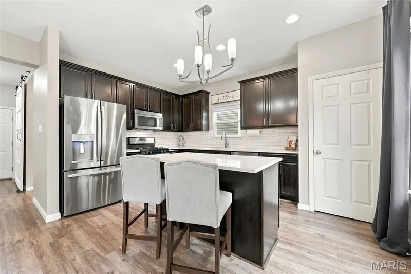 1680 Coupru Court, St Peters, MO 63376 — listing photo 7 of 28