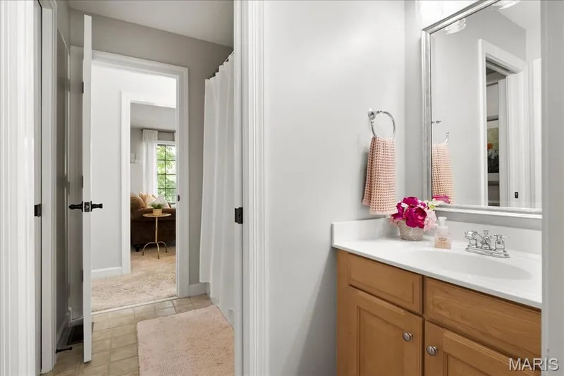 961 Tara Oaks Drive, Chesterfield, MO 63005 — listing photo 50 of 88