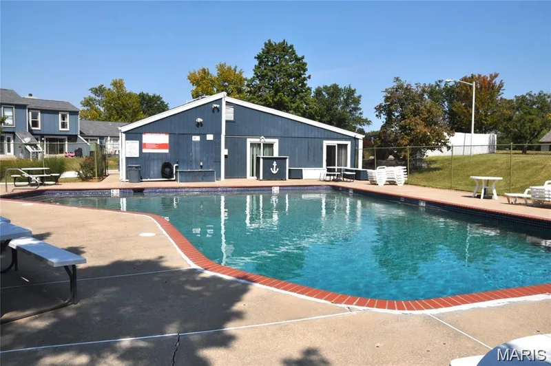 133 Harbor View Drive, Lake St. Louis, MO 63367 — listing photo 2 of 47