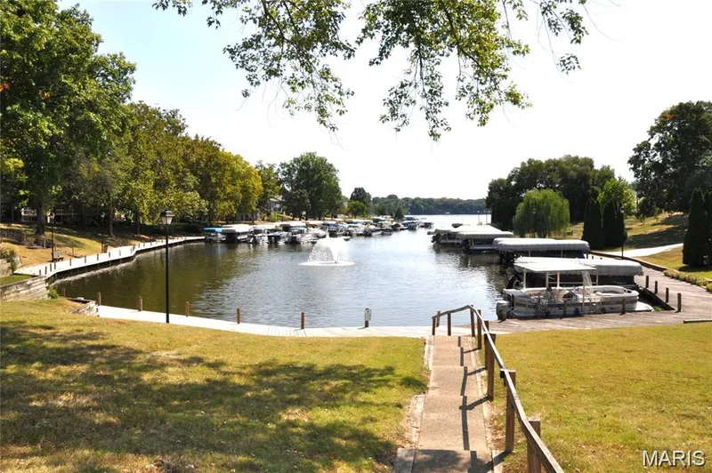 133 Harbor View Drive, Lake St. Louis, MO 63367 — listing photo 4 of 47
