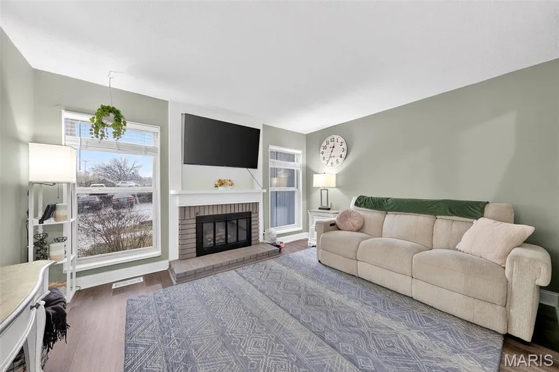 133 Harbor View Drive, Lake St. Louis, MO 63367 — listing photo 9 of 47