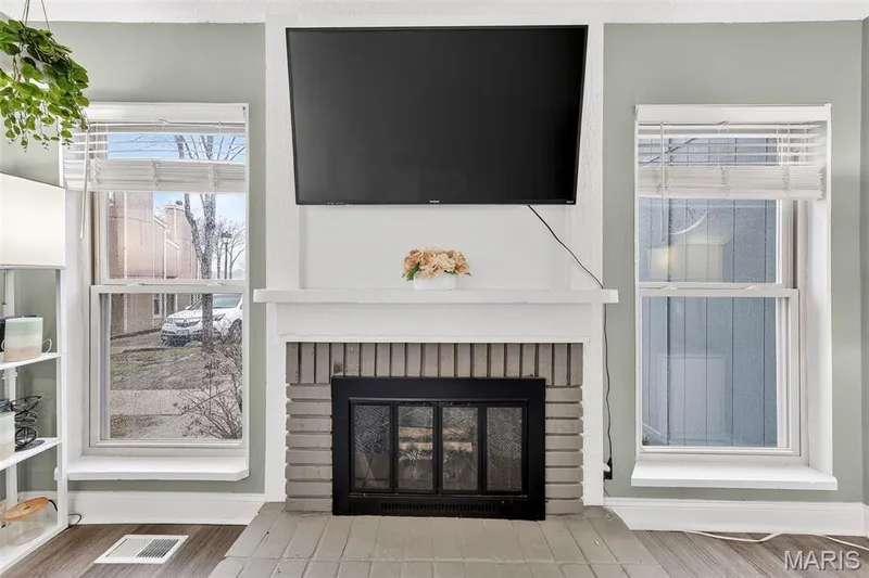 133 Harbor View Drive, Lake St. Louis, MO 63367 — listing photo 10 of 47