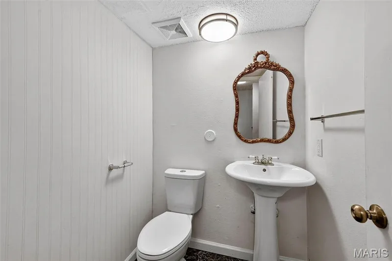 2677 Falcons Way #126, St Charles, MO 63303 — listing photo 9 of 30