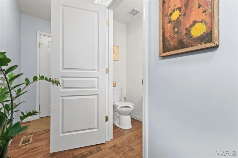 533 Parkgate Drive, Lake St. Louis, MO 63367 — listing photo 6 of 36