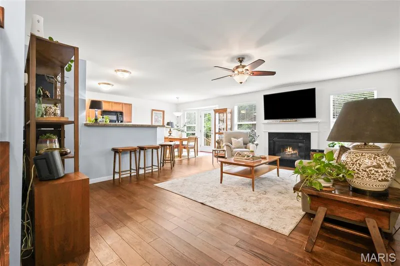 533 Parkgate Drive, Lake St. Louis, MO 63367 — listing photo 4 of 36