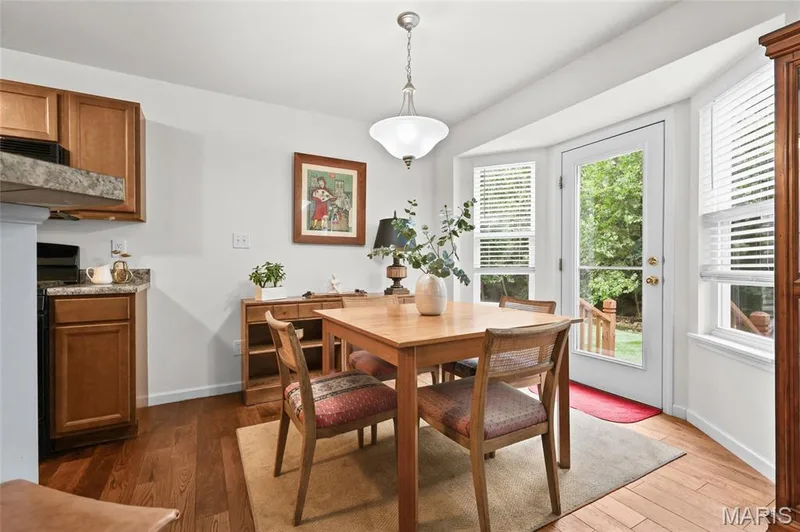 533 Parkgate Drive, Lake St. Louis, MO 63367 — listing photo 9 of 36