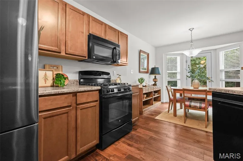533 Parkgate Drive, Lake St. Louis, MO 63367 — listing photo 13 of 36