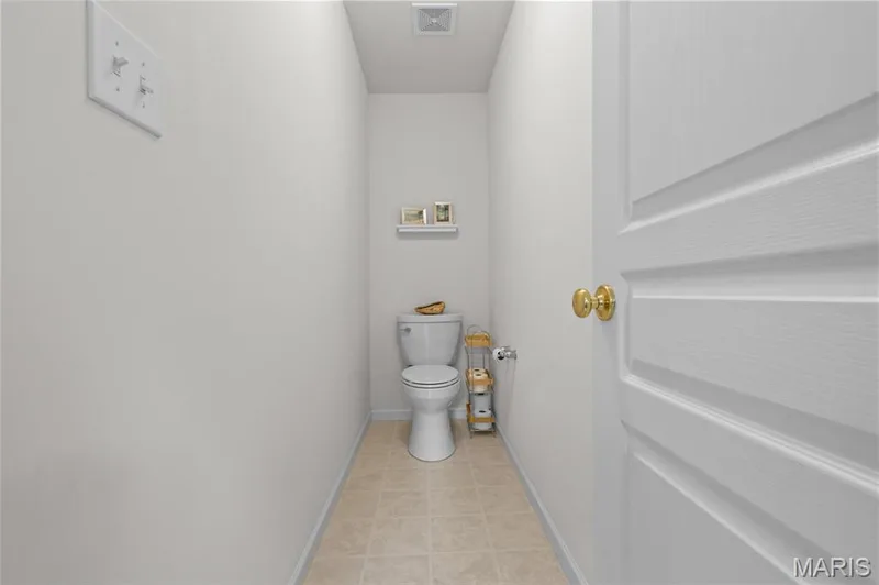 533 Parkgate Drive, Lake St. Louis, MO 63367 — listing photo 23 of 36