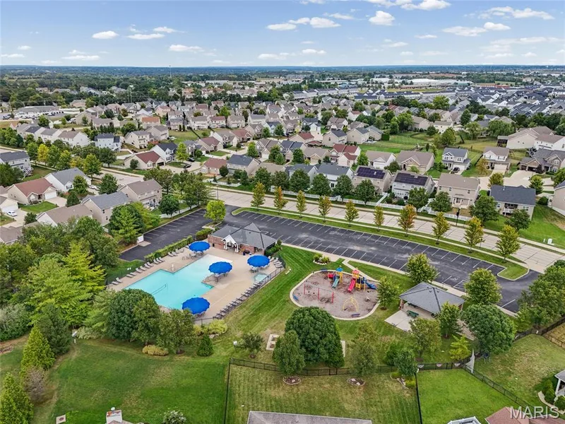 533 Parkgate Drive, Lake St. Louis, MO 63367 — listing photo 32 of 36