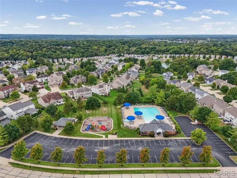 533 Parkgate Drive, Lake St. Louis, MO 63367 — listing photo 33 of 36
