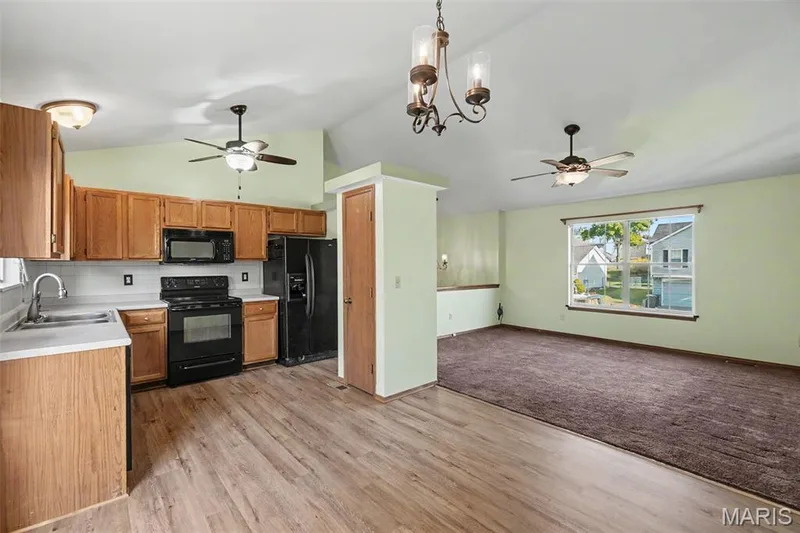 624 Longhorn Drive, O'Fallon, MO 63368 — listing photo 9 of 23