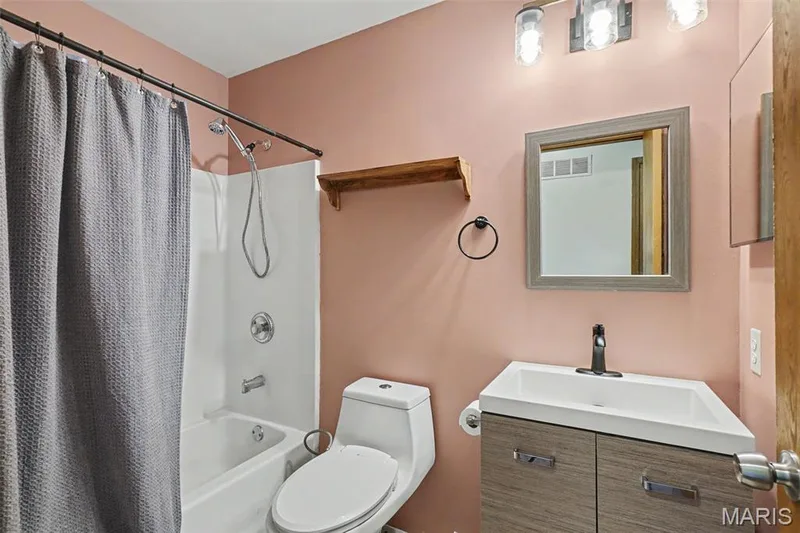 624 Longhorn Drive, O'Fallon, MO 63368 — listing photo 16 of 23