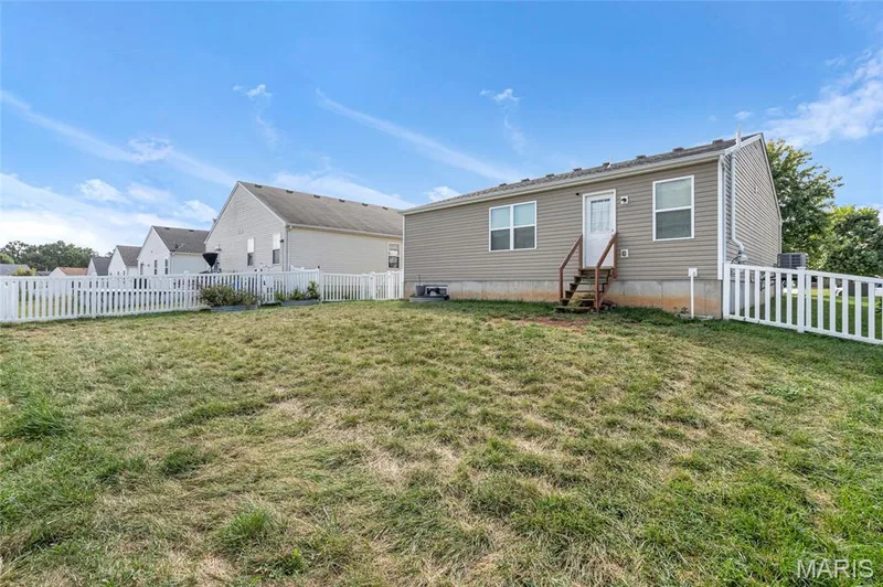 719 Rabbit Run Drive, St Charles, MO 63385 — listing photo 28 of 28